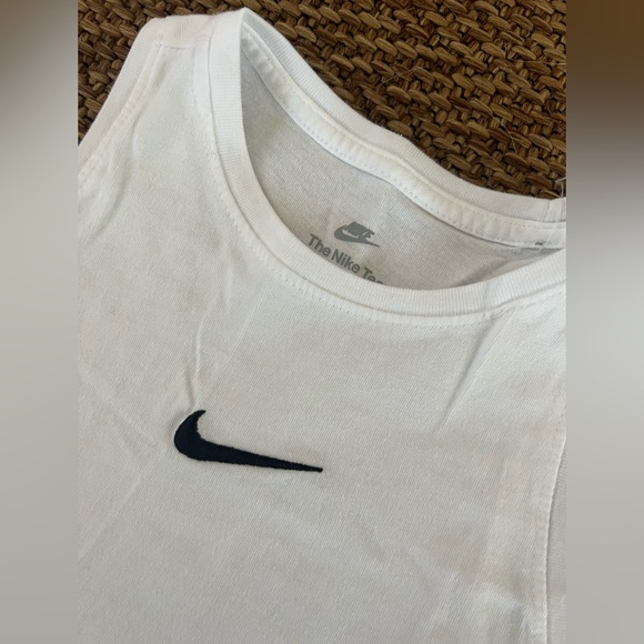 Girls Nike Tank Top - Picture 3 of 5